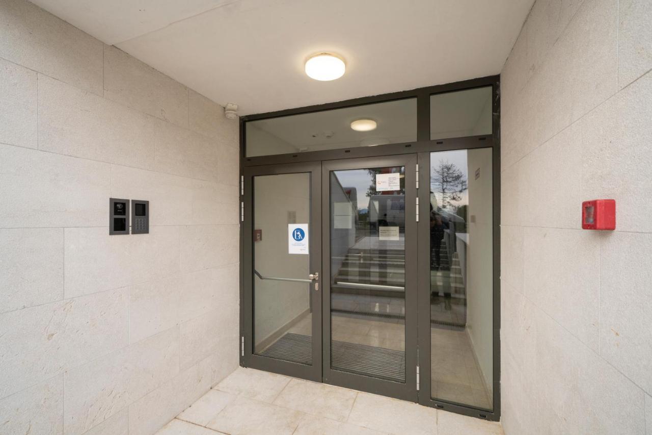 Апартаменти Mannequin: Sea View, Private Parking In The Garage Рієка Екстер'єр фото